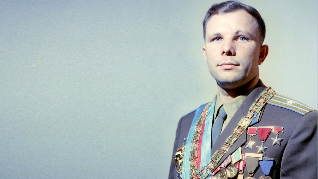 cosmonaut, yuri alekseyevich gagarin was a soviet air forces pilot and cosmonaut hd wallpaper