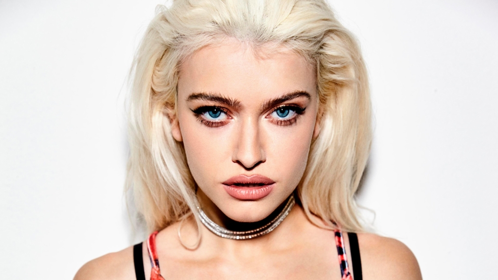 English, Singer, Blue Eyes, Close-Up, Alice Chater Pop Singer HD Wallpaper english, singer, blue eyes, close-up, alice chater pop singer hd wallpaper