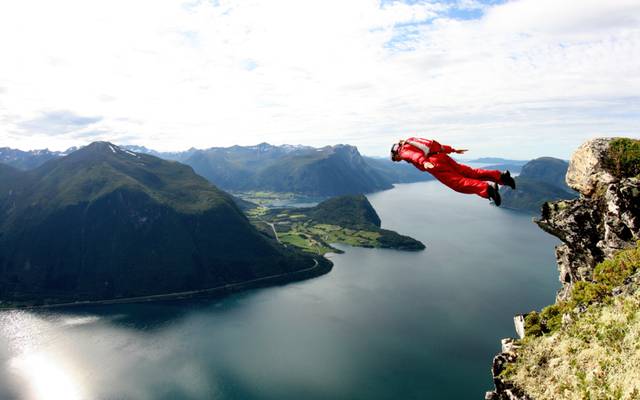 base jumping 4k ultra hd wallpaper